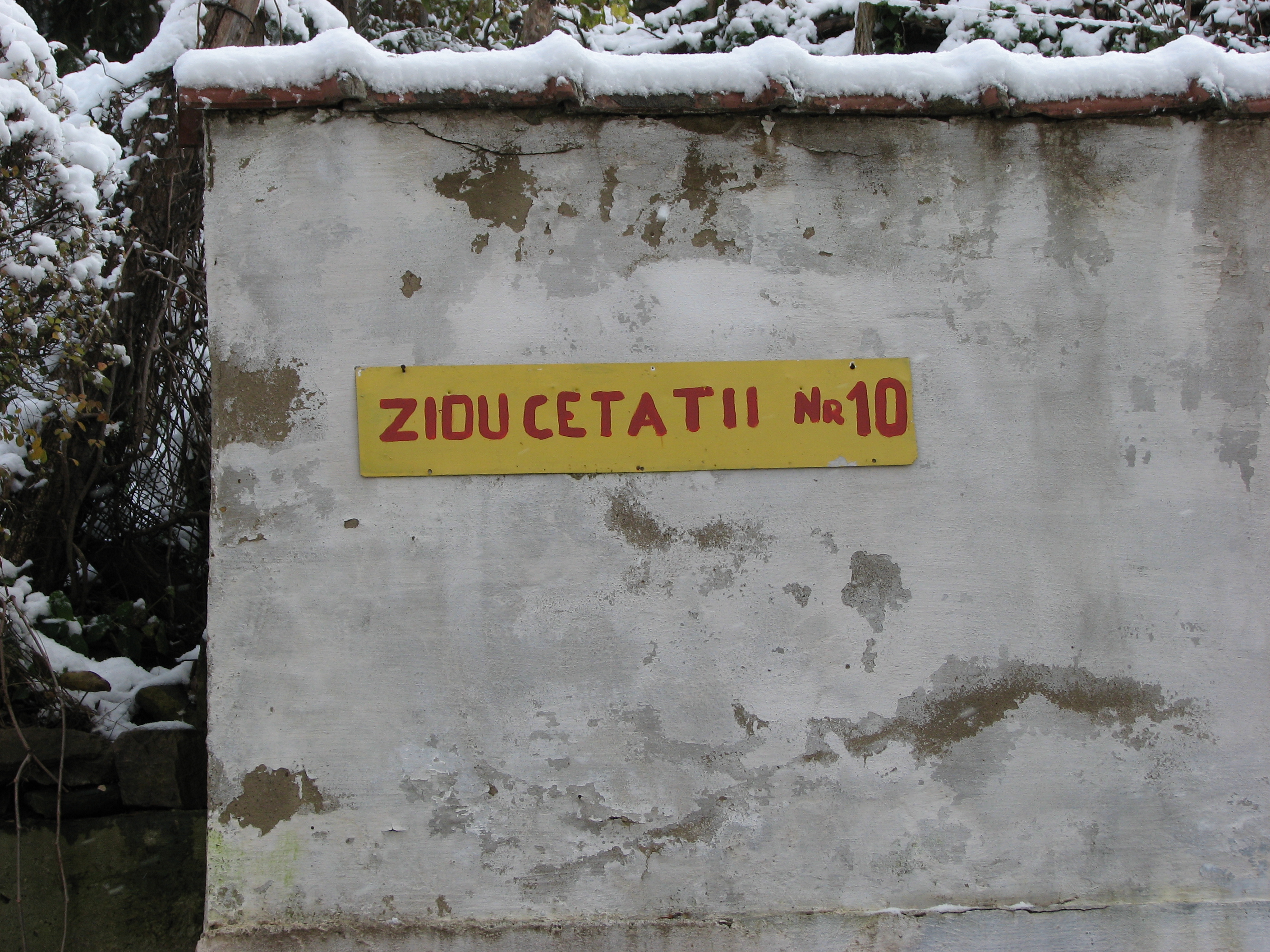 Zidu Cetatii nr 10